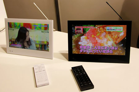 デジタルフォトフレーム PhotoVision TV 202HW（Huawei）